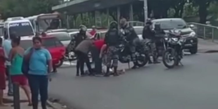 Vídeo: bandido tenta fugir após ser preso e é baleado em Manaus