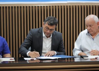 Wilson Lima concede incentivo fiscal para 66 empresas do Polo Industrial de Manaus