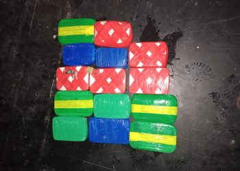 Quinze quilos de pasta base de cocaína são apreendidos em embarcação no AM