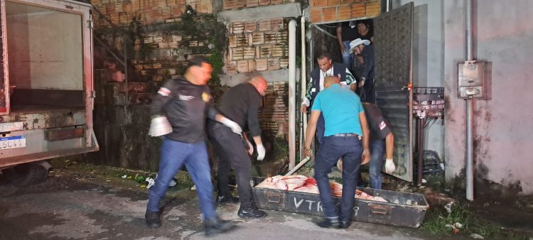 Pistoleiro mata detento do semiaberto por janela em cima de cama no Terra Nova; Imagens fortes