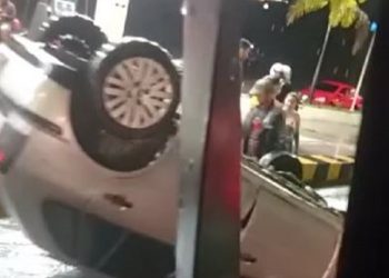 Homem agoniza de dor e fica preso às ferragens após acidente na Torquato Tapajós