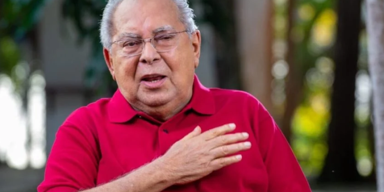 Velório e sepultamento de Amazonino Mendes ainda está sendo decidido, informa família