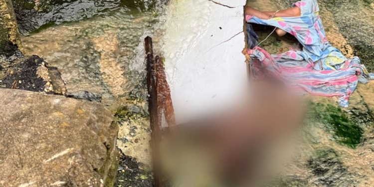 Menino de 14 anos é morto com terçadadas na cabeça e jogado dentro de bueiro em Manaus
