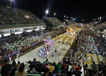 Sambódromo está pronto para receber desfiles das escolas de samba de Manaus