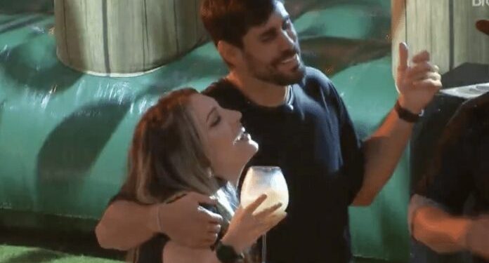Vídeo: Internet surta com momento romântico de Amanda e Sapato no BBB 23
