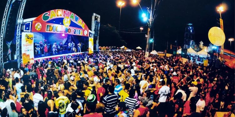 Carnaval do Educandos inicia hoje e segue até terça-feira (21) com shows e concursos
