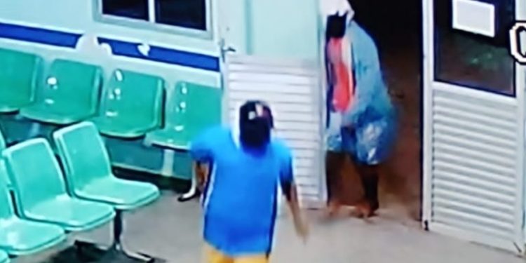 ‘Mantinha’, um dos suspeitos de matar homem no hospital com 18 tiros é preso no AM