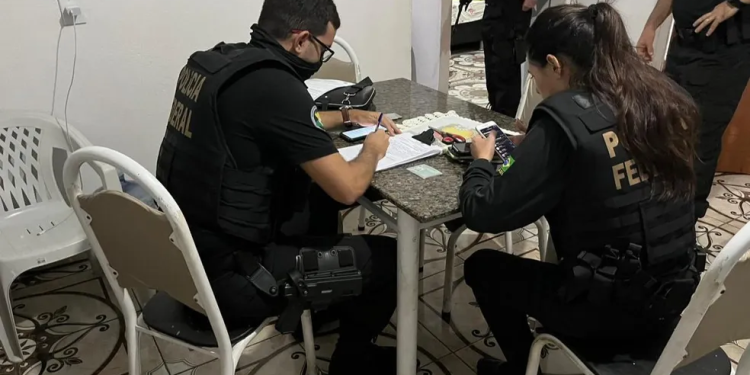 PF realiza operação mirando em traficantes que atuavam nos rios do AM enviando drogas a SP