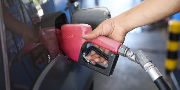 Preço da gasolina e do etanol subirão no fim do mês