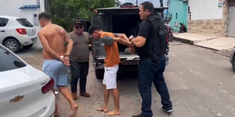 Bando especializada em roubar casas e que fez família refém é preso em Manaus