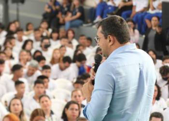 Wilson Lima dá início ao ano letivo nas escolas estaduais e lança segunda fase do Novo Ensino Médio