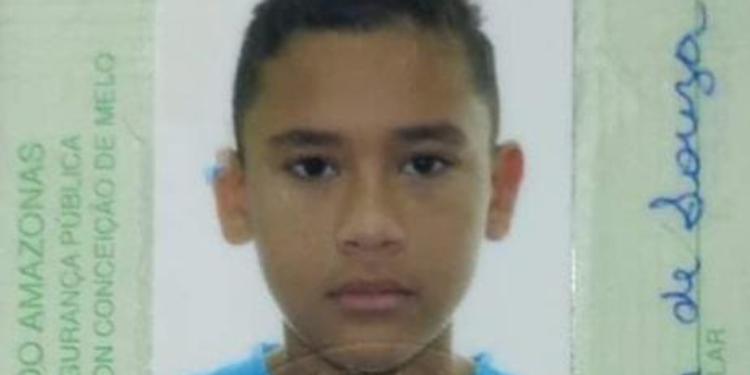 Dívida de R$ 20 com traficante pode ter motivado morte de garoto de 14 anos