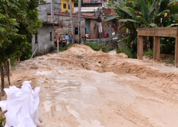 Mais 12 casas com risco elevado de desabamento são identificadas em Manaus