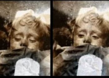 Menina morta a 103 anos abre os olhos todos os dias