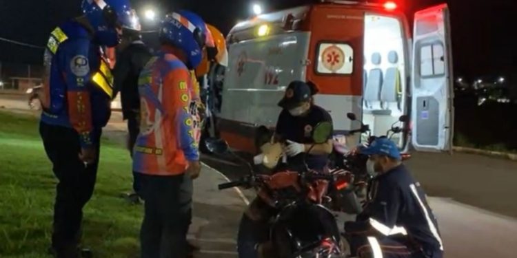 Marido arremessa esposa de moto durante discussão no Amazonas