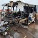 Acidente entre micro-ônibus e caminhão deixa 12 mortos