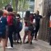 Aluno de 15 anos é detido por diretora após puxar faca para matar colegas na escola