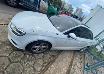 Vídeo: dono de Audi tem a cabeça metralhada e leva mais de 10 tiros em Manaus