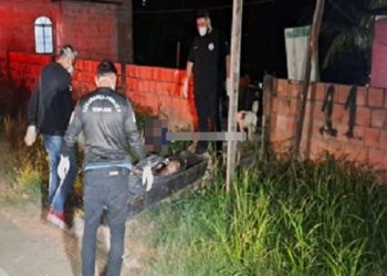 Após forte odor, moradores encontram idoso de 74 anos morto dentro de casa em Manaus