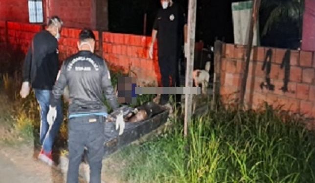 Após forte odor, moradores encontram idoso de 74 anos morto dentro de casa em Manaus