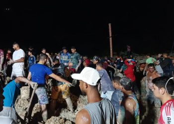 Mãe e filha são encontradas mortas e abraçadas; no total, oito morrem em deslizamento na Zona Leste de Manaus