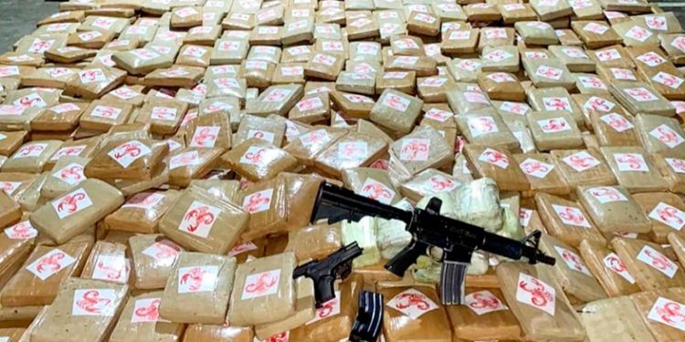 Exército tomba 2,7 toneladas de drogas dos traficantes do Amazonas em Japurá