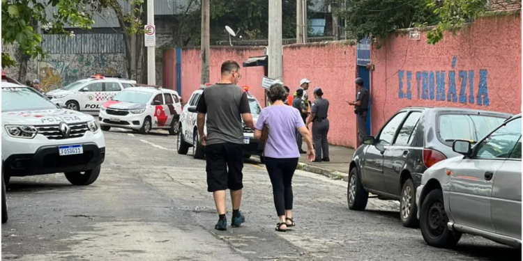 Três professores e um aluno são esfaquedos dentro de escola; agressor tem 13 anos