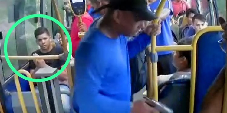 Vídeo: bandidos puxam arma em ônibus no Viver Melhor e passageiro reza para não ser morto
