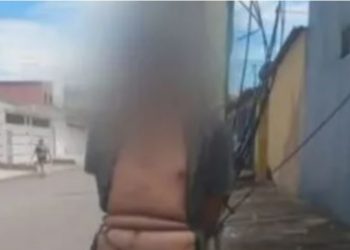 Vídeo: população revoltada amarra estuprador no poste