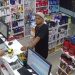 Ladrão que roubou drogaria no Alvorada é procurado pela Polícia Civil