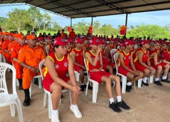 Com 200 alunos, ‘Bombeiro Mirim’ inicia aulas das turmas do Distrito de Cacau Pirêra e Iranduba