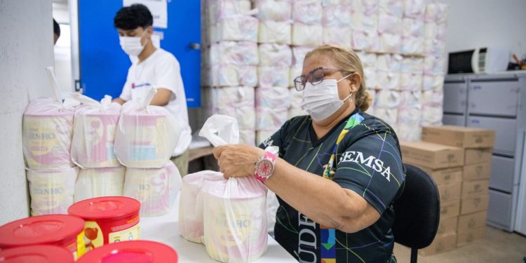 Prefeitura entrega ‘Leite do Meu Filho’ para responsáveis com iniciais O, P, Q e R nesta sexta