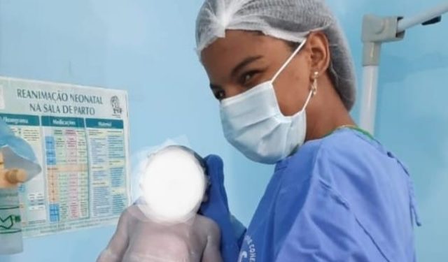 Após se passar por pediatra em Parintins, jovem é presa fingindo ser ginecologista em Recife