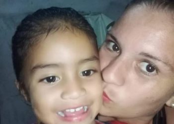 Mãe e filha que morreram abraçadas em Manaus gritaram por socorro, revela comunitário