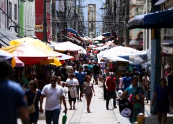 Manaus é uma das cidades do Brasil onde mais se fala palavrão, diz pesquisa