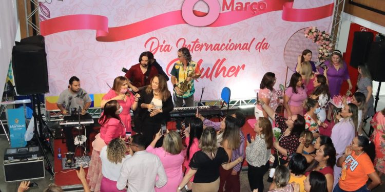 Prefeitura de Manaus realiza homenagem às servidoras da Semed pelo Dia Internacional da Mulher