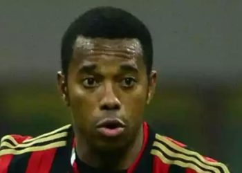 Robinho não tem mais como escapar da cadeia, afirma jurista