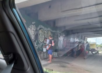Denúncia: viaduto do Manoa está virando uma cracolândia em Manaus