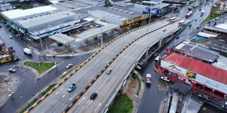 Viaduto do Manoa será parcialmente interditado nesta quinta-feira (9)