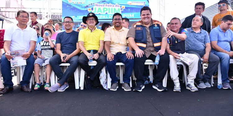 Prefeitura de Manaus entrega a nova feira do Japiim