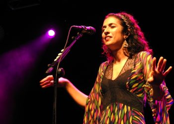 Marisa Monte desembarca em Manaus nesta quinta (20) para show inédito