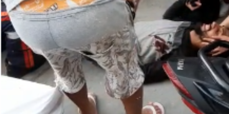 Tentando fugir de assalto, motociclista app leva tiros de bandidos