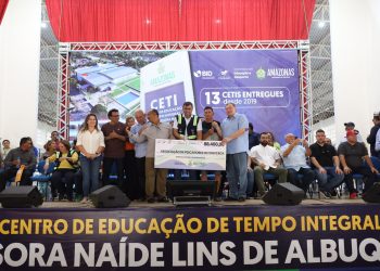 Wilson Lima entrega equipamentos a associações rurais beneficiadas com fomento do FPS