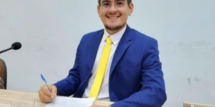 Vereador de Manaquiri morre em Manaus após acidente de moto na estrada
