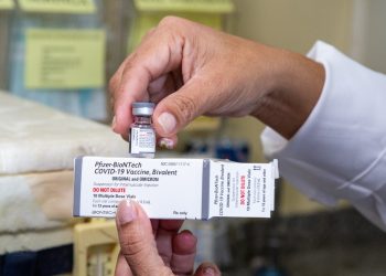 Prefeitura libera vacina bivalente contra a Covid-19 para pessoas com 18 anos ou mais a partir deste sábado (29)