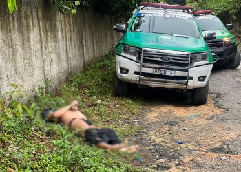 Com as calças arriadas, cadáver é encontrado no Santa Etelvina