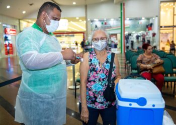 Prefeitura de Manaus chama atenção para baixa adesão de grupos prioritários na vacinação contra a influenza