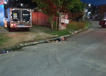 Adolescente é executado com 8 tiros e 4 facadas no Mutirão; veja imagens