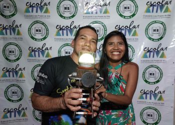 Professor nascido na zona rural do interior do Amazonas vence prêmio nacional de educação em três categorias