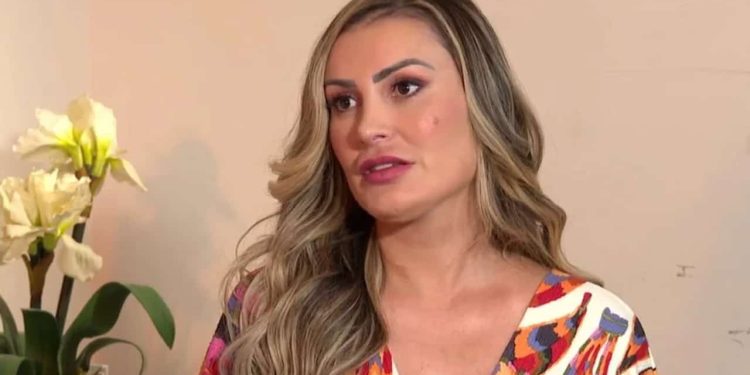 Justiça determina que Andressa Urach pague multa para a Igreja Universal após dizer que foi ‘abduzida’